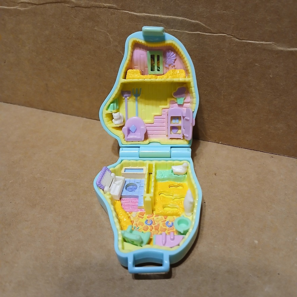 Vintage Polly Pocket Bluebird 1995 Blue Pony Sisters Play set Collectable